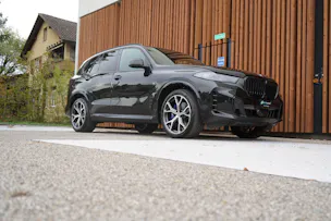 BMW X5 xDRIVE 48V 40i M SPORT PRO BLACK STEPTRONIC l 381 PS