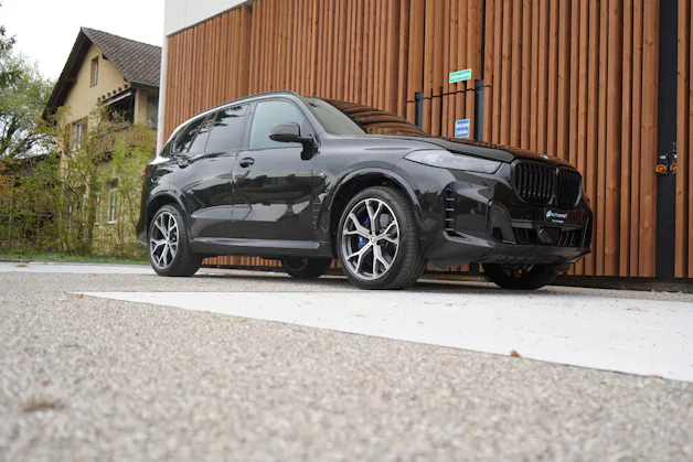 BMW X5 xDRIVE 48V 40i M SPORT PRO BLACK STEPTRONIC l 381 PS