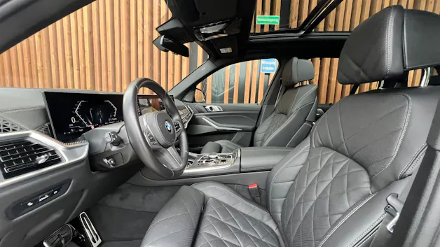 BMW X5 xDRIVE 48V 40i M SPORT PRO BLACK STEPTRONIC l 381 PS