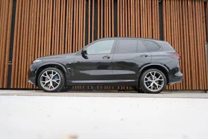 BMW X5 xDRIVE 48V 40i M SPORT PRO BLACK STEPTRONIC l 381 PS