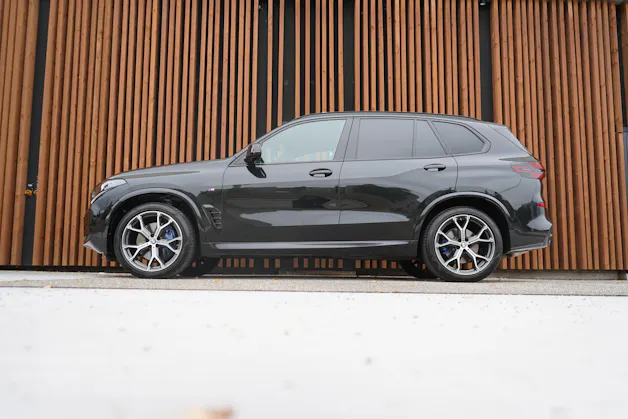 BMW X5 xDRIVE 48V 40i M SPORT PRO BLACK STEPTRONIC l 381 PS