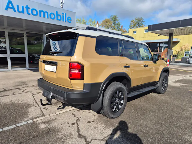 Toyota Land Cruiser 2.8TD Invincible
