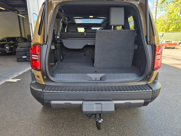 Toyota Land Cruiser 2.8TD Invincible