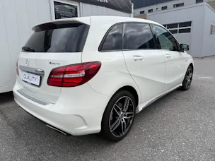 MERCEDES-BENZ B 220 AMG Line 4Matic 7G-DCT * SOMMER & WINTERRÄDER*