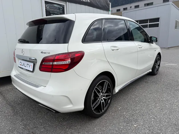 MERCEDES-BENZ B 220 AMG Line 4Matic 7G-DCT * SOMMER & WINTERRÄDER*