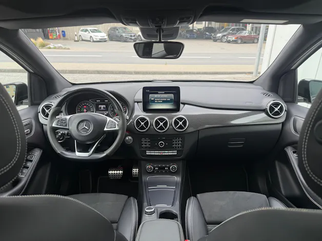 MERCEDES-BENZ B 220 AMG Line 4Matic 7G-DCT * SOMMER & WINTERRÄDER*