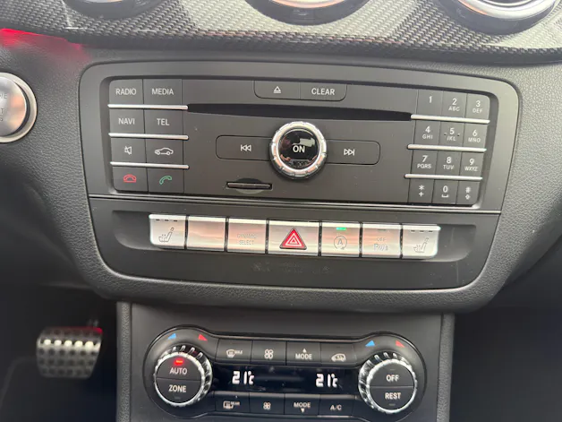 MERCEDES-BENZ B 220 AMG Line 4Matic 7G-DCT * SOMMER & WINTERRÄDER*