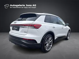 AUDI Q4 e-tron 55 quattro