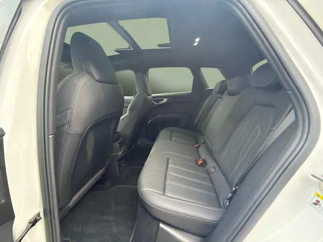 AUDI Q4 e-tron 55 quattro
