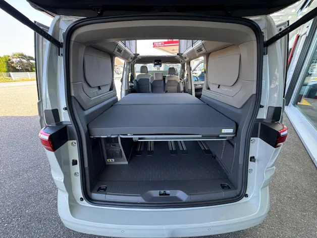 VW California eHybrid 4x4 Beach Tour Liberty 4Motion mit 5-Sitzplätzen