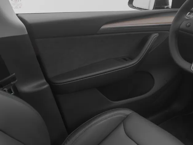 Tesla Model Y Long Range