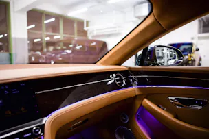 BENTLEY Continental GT 4.0 V8 *CH-FHZ*