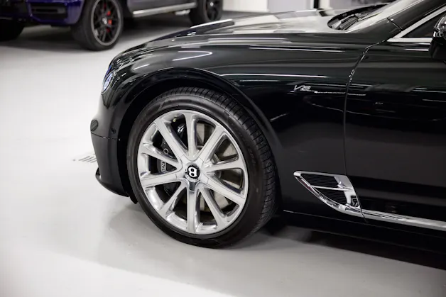 BENTLEY CONTINENTALental GT 4.0 V8 *CH-FHZ*