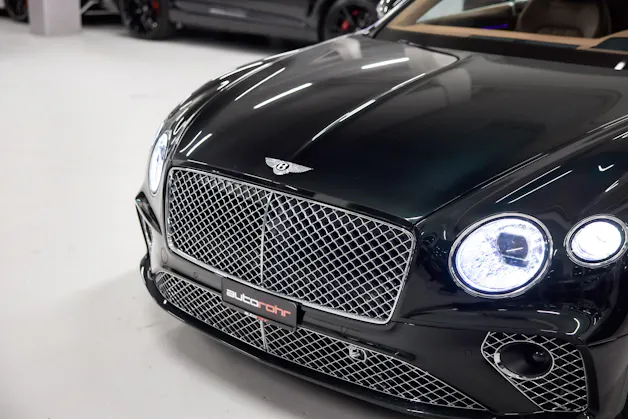 BENTLEY CONTINENTALental GT 4.0 V8 *CH-FHZ*