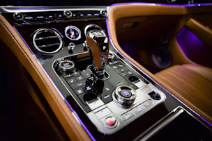 BENTLEY Continental GT 4.0 V8 *CH-FHZ*