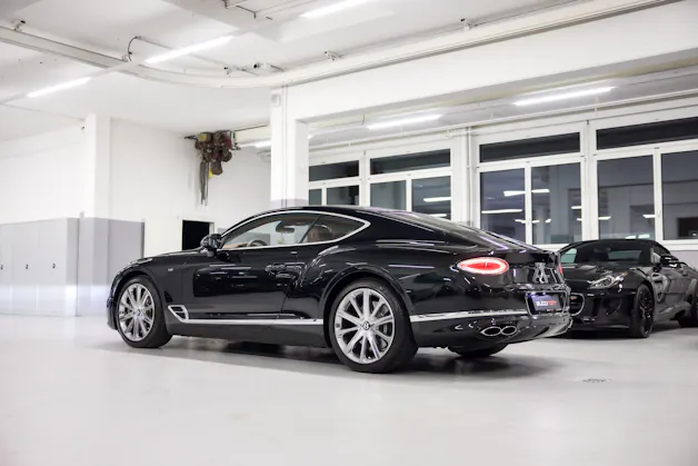 BENTLEY CONTINENTALental GT 4.0 V8 *CH-FHZ*