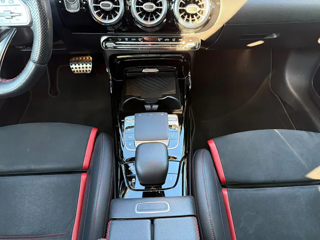 MERCEDES-BENZ A 35 AMG 4Matic Speedshift