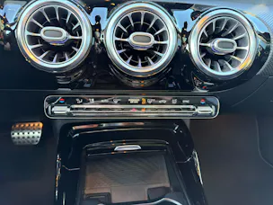 MERCEDES-BENZ A 35 AMG 4Matic Speedshift