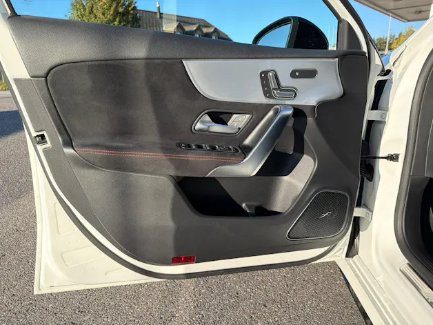 MERCEDES-BENZ A 35 AMG 4Matic Speedshift
