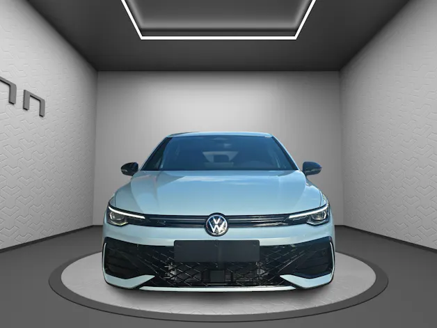 VW Golf 1.5 TSI HEV R-Line