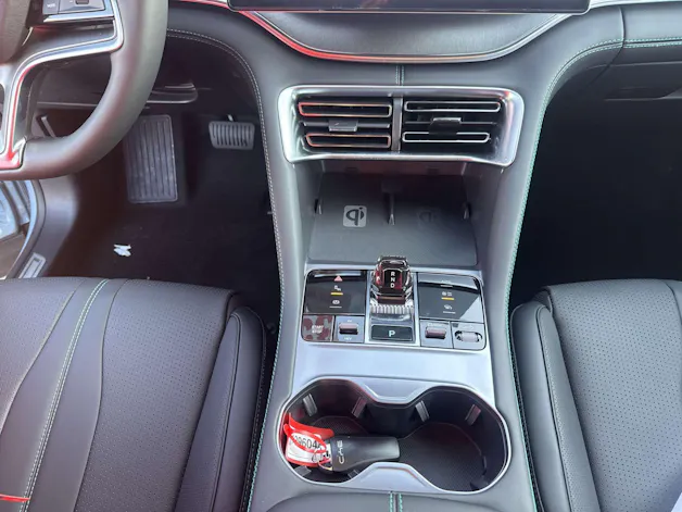BYD Seal U DM-i PHEV Design AWD 324PS Automat