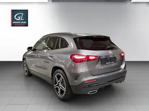 MERCEDES-BENZ GLA 250 AMG Line 8G-DCT