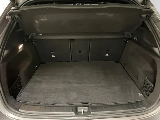MERCEDES-BENZ GLA 250 AMG Line 8G-DCT