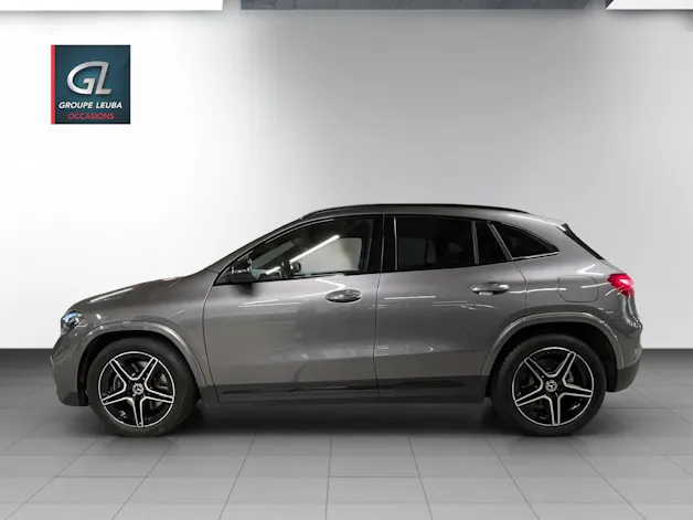 MERCEDES-BENZ GLA 250 AMG Line 8G-DCT