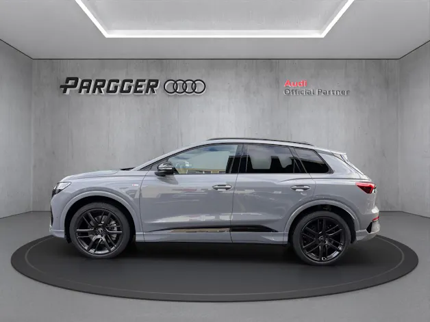 AUDI Q4 e-tron SUV quattro performance Swiss Ski