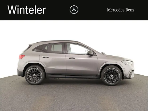 MERCEDES-BENZ GLA 200 Night Star 7G-D