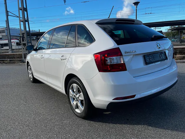 SKODA Rapid Spaceback 1.2 TSI Ambition DSG
