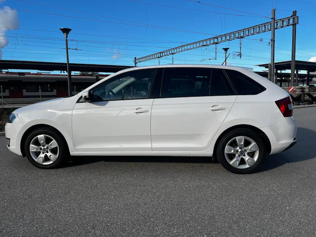 SKODA Rapid Spaceback 1.2 TSI Ambition DSG