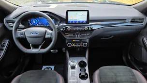 FORD Kuga 2.5 Hybrid ST-Line X 4x4