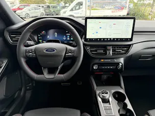 FORD Kuga 2.5 Hybrid ST-Line X 4x4 **White Edition**