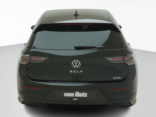 VW Golf VIII 1.5 eTSI R-Line DSG