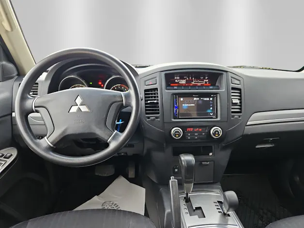 Mitsubishi Pajero 3.2 DI-D Professional Plus Automatic