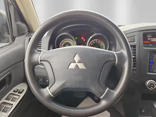 Mitsubishi Pajero 3.2 DI-D Professional Plus Automatic