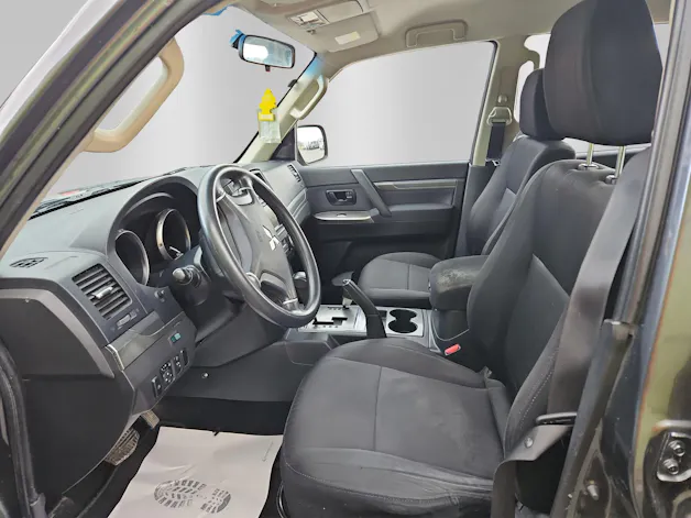 Mitsubishi Pajero 3.2 DI-D Professional Plus Automatic