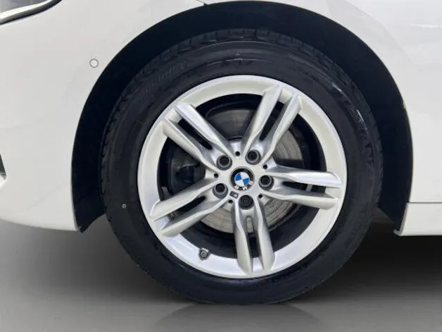 BMW 2er Reihe F45 Active Tourer 218d xDrive