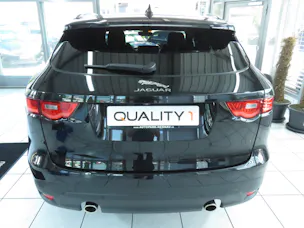 Jaguar F-Pace 30t 2.0 R-Sport AWD Automatik
