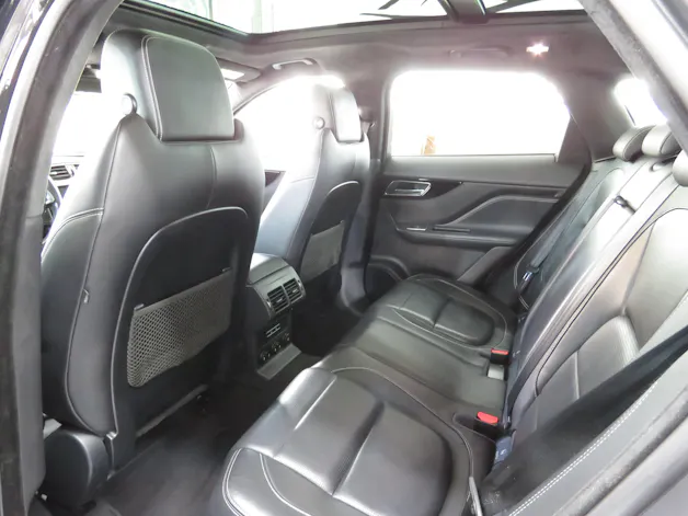 Jaguar F-Pace 30t 2.0 R-Sport AWD Automatik