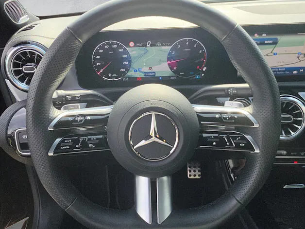 MERCEDES-BENZ CLA Shooting Brake 250 4Matic 8G-DCT