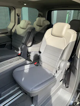 VW Multivan 1.4 eHybrid Style DSG - 6 Sitzer