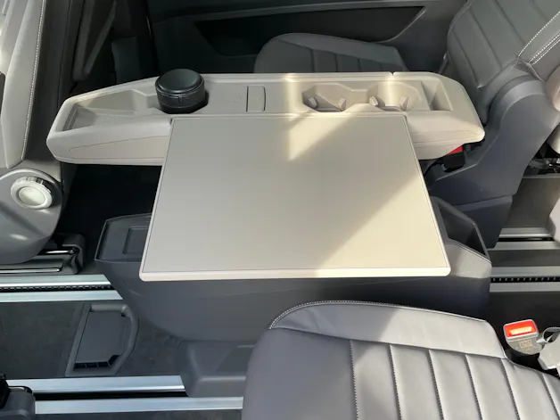 VW Multivan 1.4 eHybrid Style DSG - 6 Sitzer