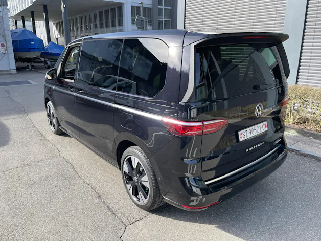 VW Multivan 1.4 eHybrid Style DSG - 6 Sitzer