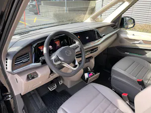 VW Multivan 1.4 eHybrid Style DSG - 6 Sitzer