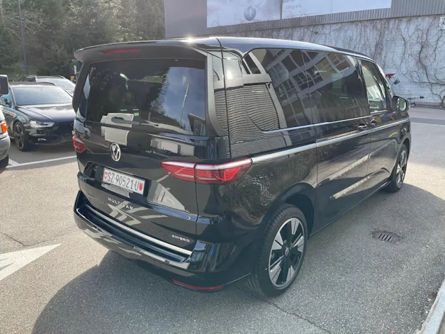 VW Multivan 1.4 eHybrid Style DSG - 6 Sitzer
