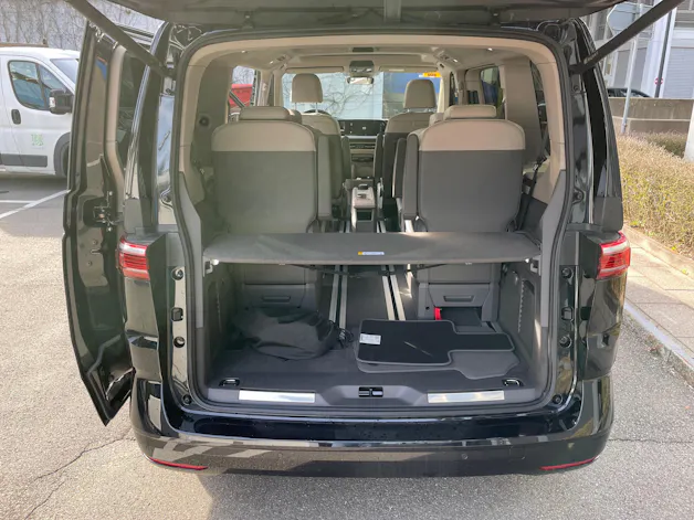 VW Multivan 1.4 eHybrid Style DSG - 6 Sitzer