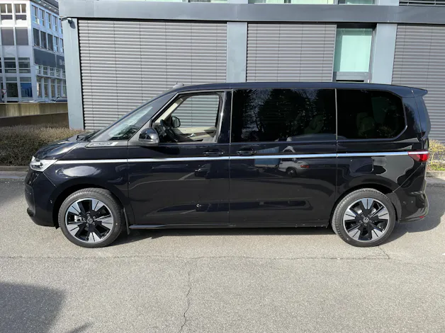 VW Multivan 1.4 eHybrid Style DSG - 6 Sitzer