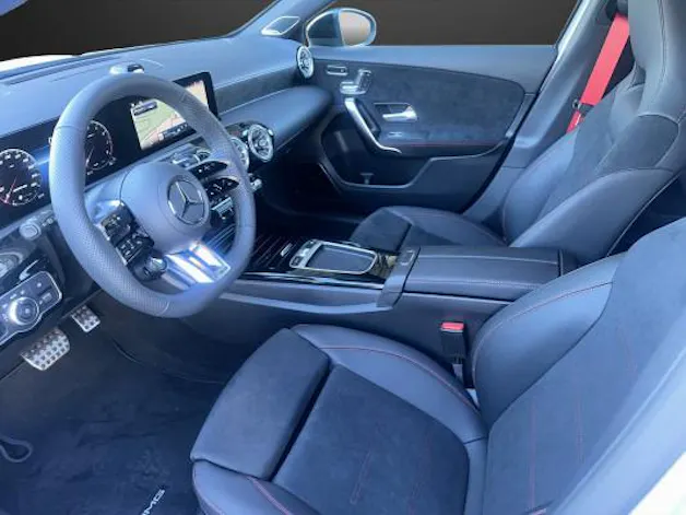 MERCEDES-BENZ A AMG 35 4Matic 8G-DCT